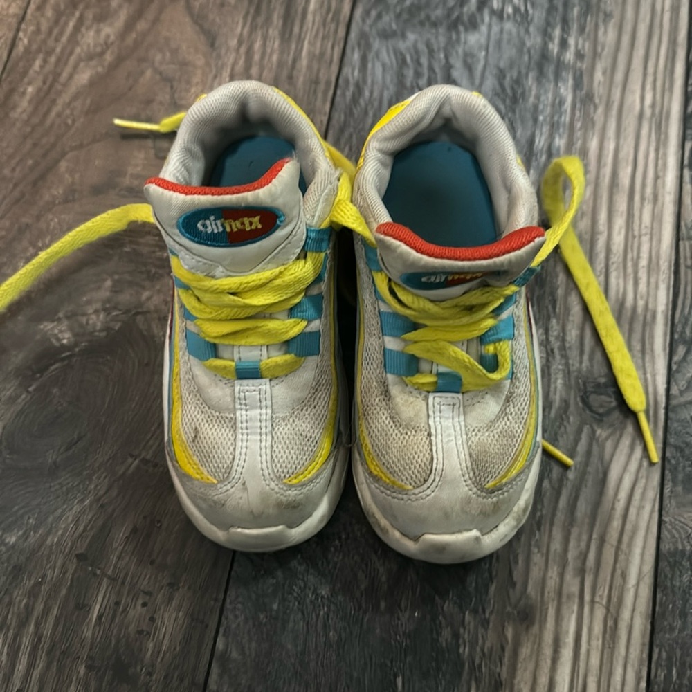Toddler size 8 Nike AirMax